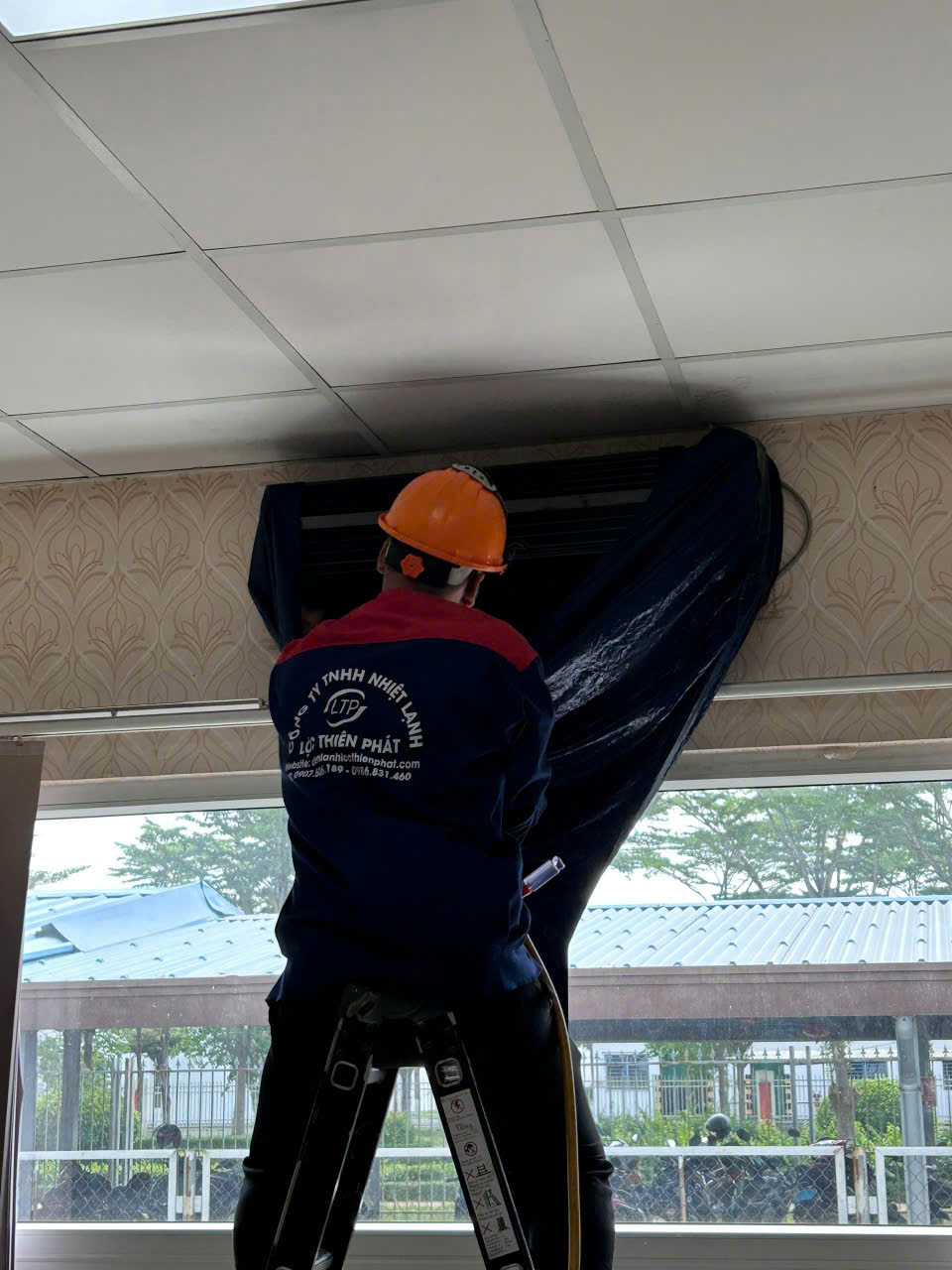 Cách Tính Tiền Điện Máy Lạnh Chính Xác và Mẹo Giảm Chi Phí Hiệu Quả | Lộc Thiên Phát