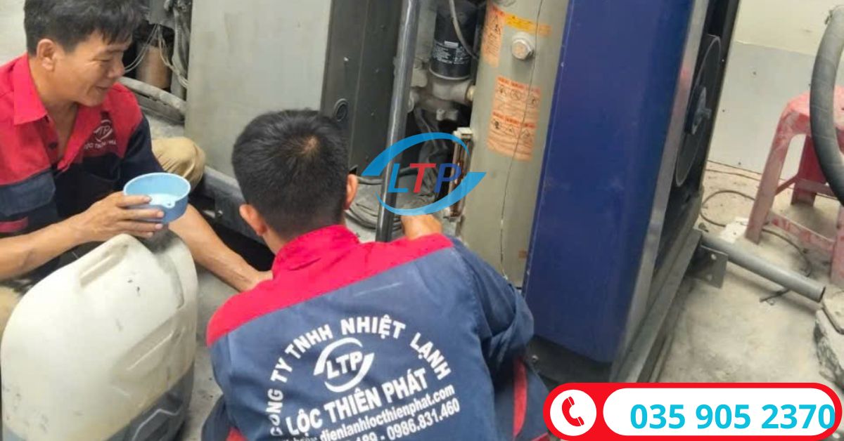 Dầu Máy Nén Khí Bị Đen Có Nguy Hiểm Không? Nguyên Nhân Và Cách Xử Lý