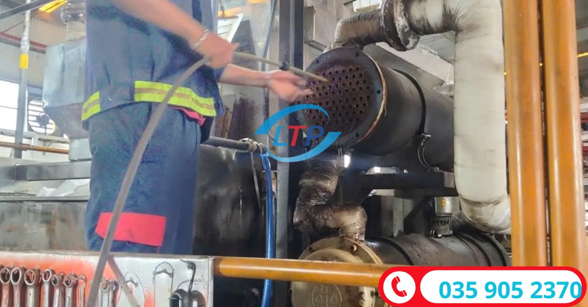Dự Án Vệ Sinh Bầu Giải Nhiệt Chiller Bằng Máy Đánh Ống Chuyên Dụng Tại Công Ty TNHH TEX YEAR VIỆT